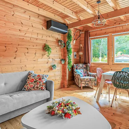 Pet Friendly In With View *